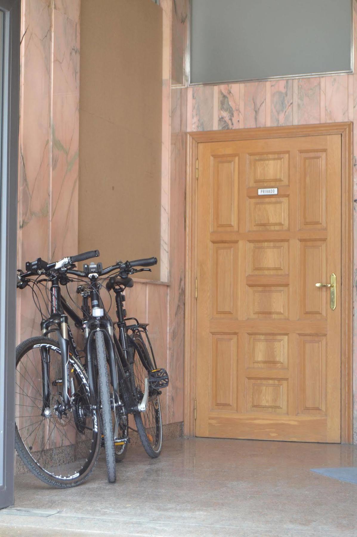 Duerming Villa De Sarria Hotel Exterior foto